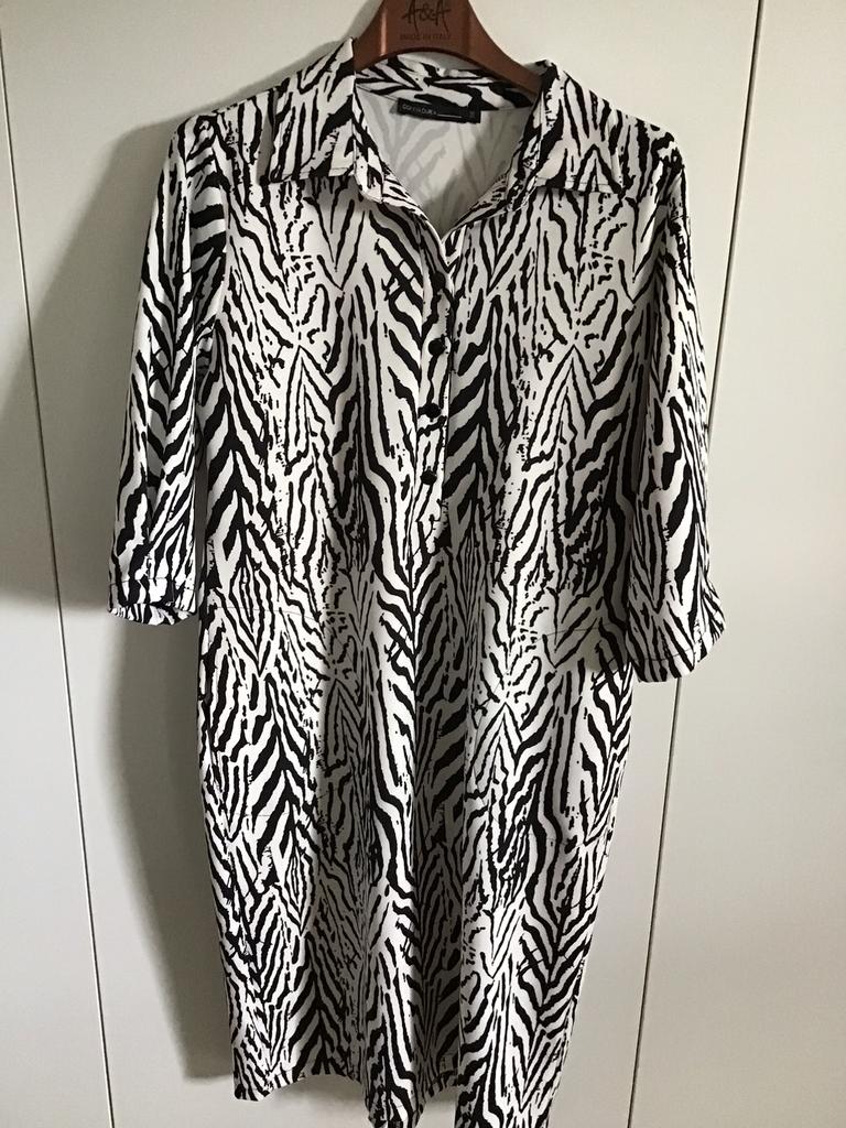 Donna Dura jurk, maat 38, zebraprint, Kleding | Dames, Jurken, Zwart, Zo goed als nieuw, Knielengte, Ophalen