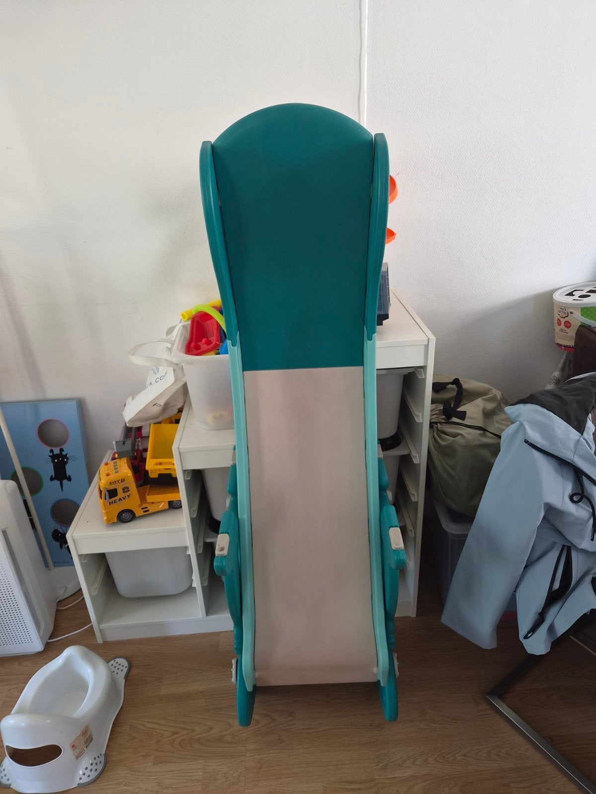 Leuke dino kinderglijbaan met basketbal, bal & ringen werpen, Ophalen, Gebruikt, Glijbaan