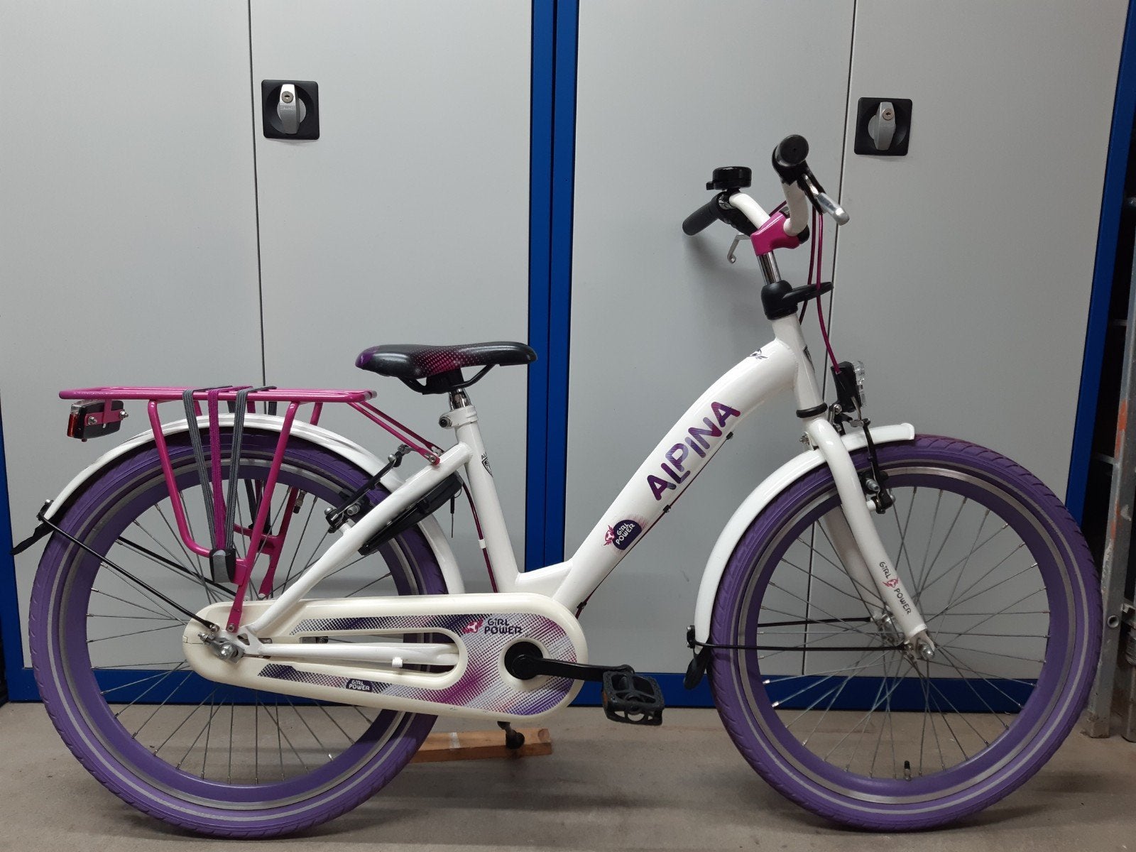 ALPINA Girlpower 22inch meisjesfiets Zeer Nette fiets.!!, Fietsen en Brommers, Fietsen | Meisjes, Ophalen, Terugtraprem, 22 inch