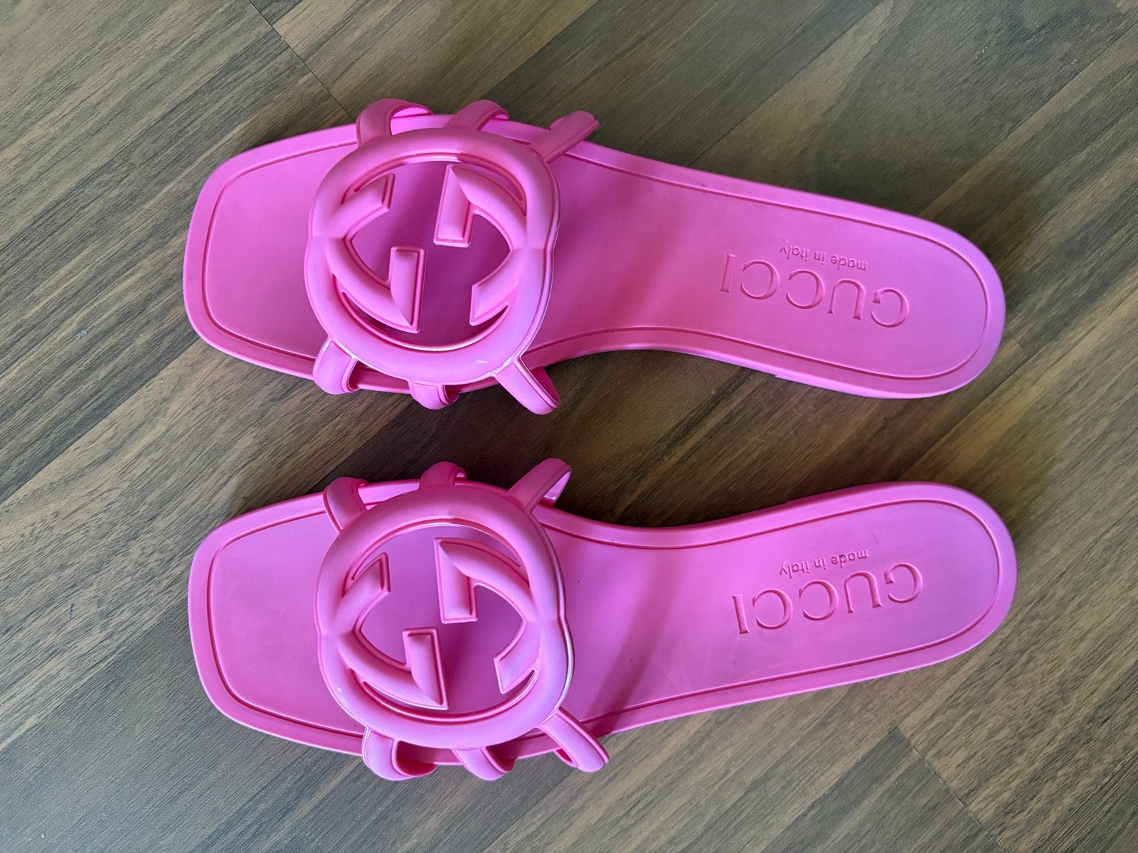 Gucci Slides Roze - Maat 40, Slippers, Ophalen of Verzenden, Zo goed als nieuw, Roze