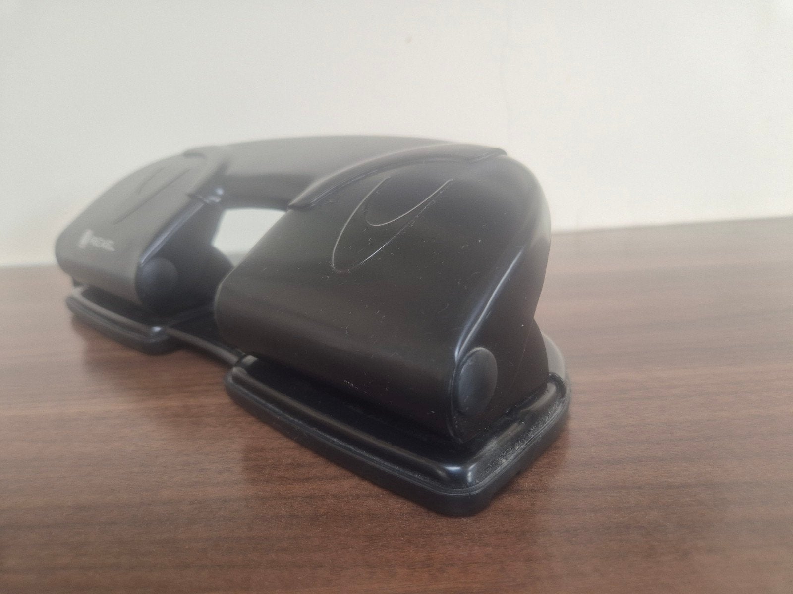 Rexel V412-Perforator 4-gaats, Ophalen of Verzenden, Zo goed als nieuw