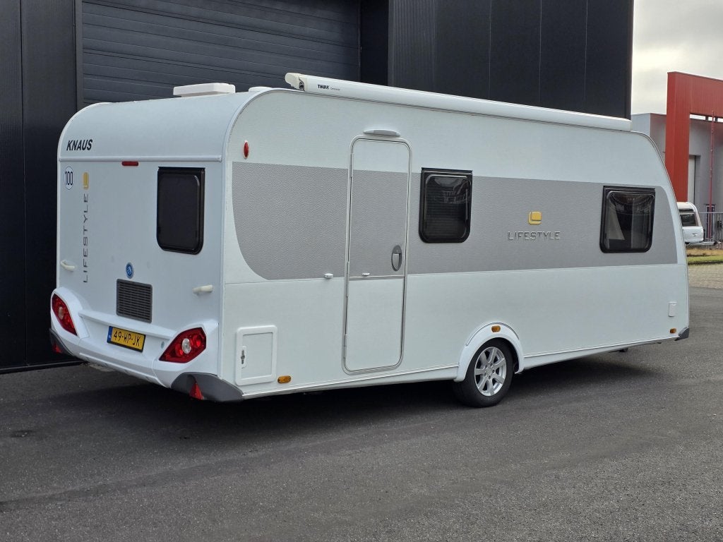 Knaus Lifestyle 550 LK Lounge amp; Stapelbed, Overige typen, Schokbreker, Bedrijf, 5 tot 6 meter