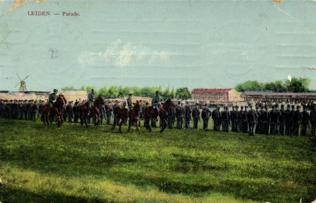 Leiden - Parade. - B-keus - 1916 gelopen, Ophalen of Verzenden, Voor 1920, Gelopen, Zuid-Holland
