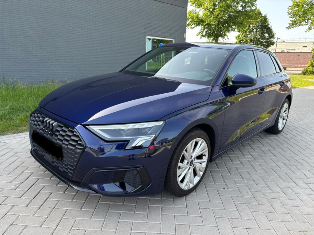 AUDI A3  30 TFSI 5DR BJ2020 NW MODEL NAVARRA BLUE AIRCO NAP, Voorwielaandrijving, Stof, Blauw, Handgeschakeld
