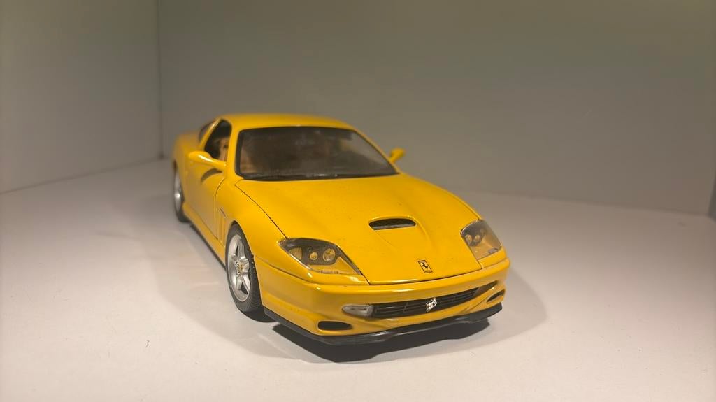 Ferrari 550 Maranello yellow  bburago 1.18, Ophalen of Verzenden, Bburago, A, A