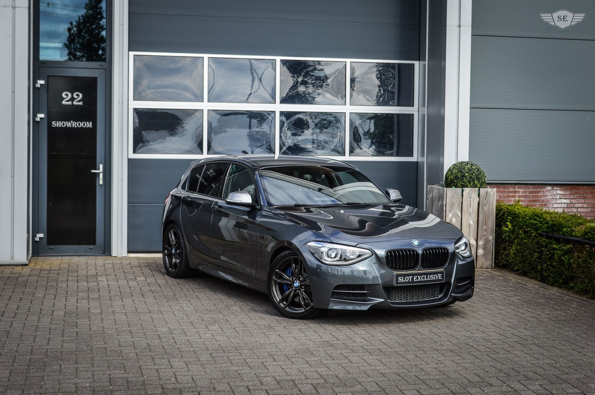 BMW 1-serie M135i High Executive|*NL-AUTO*|LEDER|H&K|MEMORY, Auto's, Achterwielaandrijving, Gebruikt, 320 pk, Automatische klimaatregeling