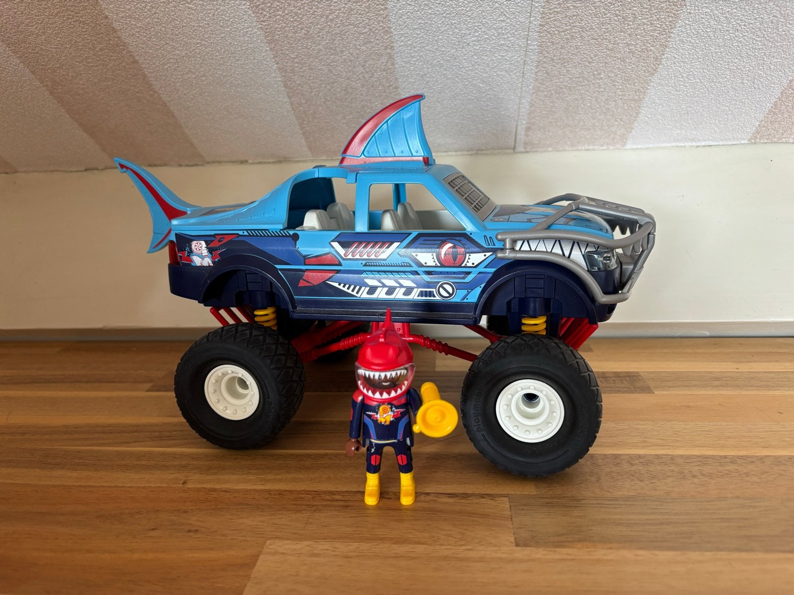Playmobil Monster Truck met haai-thema en figuur, Ophalen of Verzenden, Gebruikt