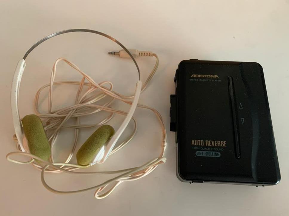 Aristona RW4020/03 Stereo Cassette Speler met Auto Reverse, Ophalen of Verzenden, Walkman