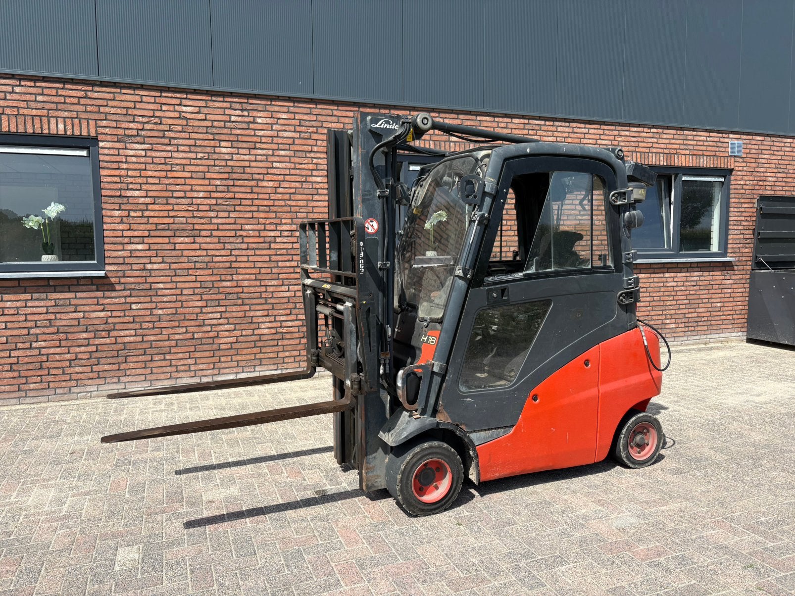 Linde H18T 2014 triplo, sideshift, vorkenversteller!, 1000 tot 2000 kg, Ophalen, LPG, Heftruck