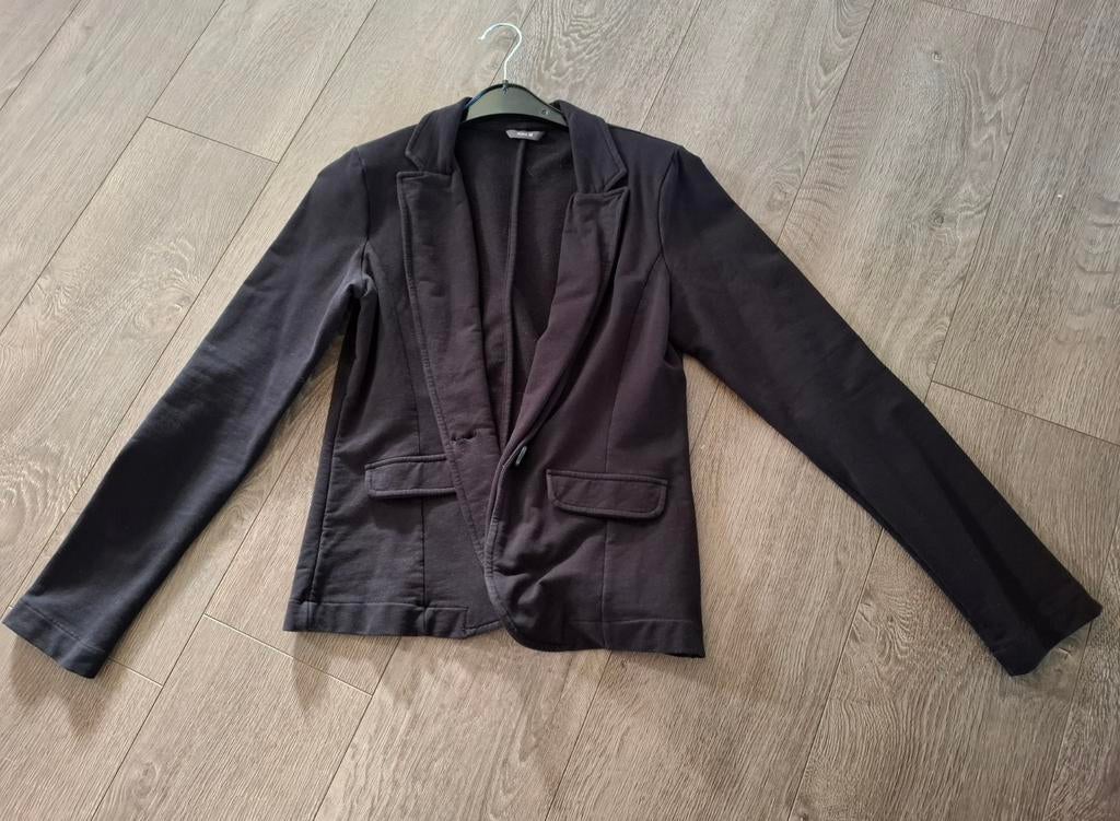 Zwarte dames blazer met schoudervulling, Ophalen, Zo goed als nieuw, Maat 38/40 (M), Zwart