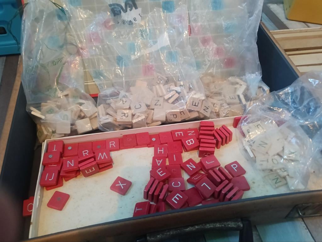 Scrabble letters om mee te knutselen, Hobby en Vrije tijd, Knutselen, Ophalen of Verzenden