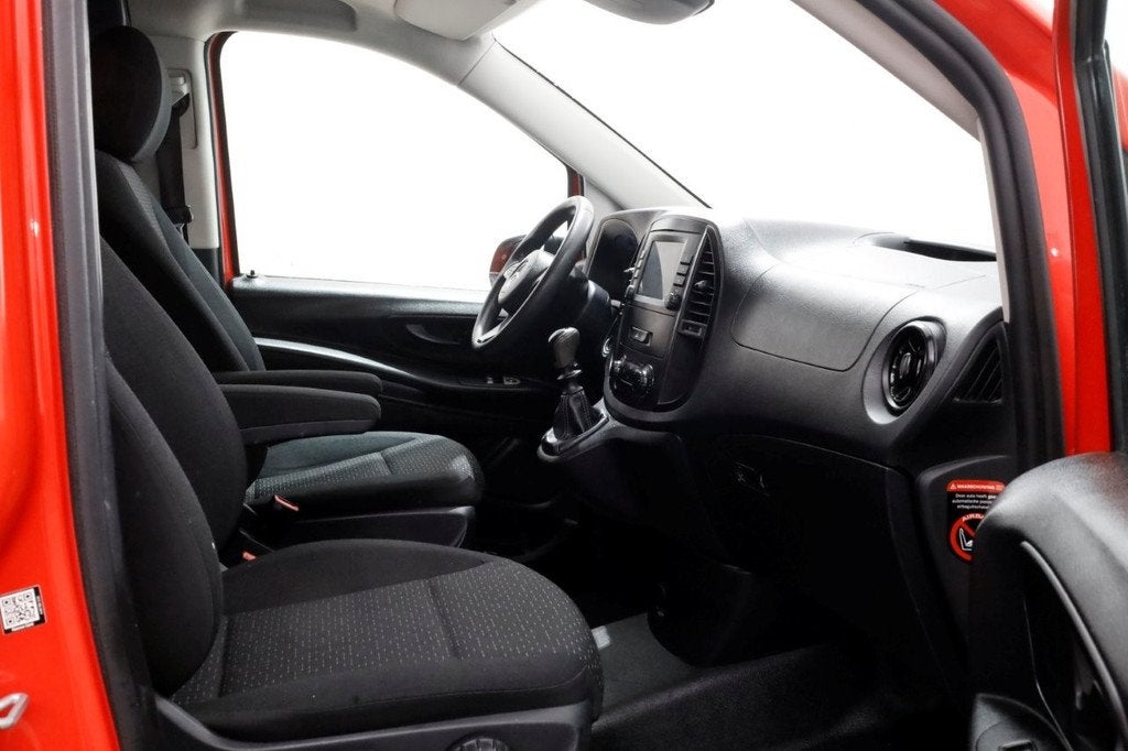 Mercedes-Benz Vito 114 CDI 136pk XL Extra Lang Navi/Camera/I, Voorwielaandrijving, Gebruikt, Euro 6, 4 cilinders