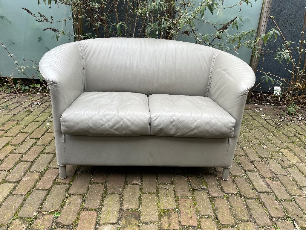 Wittmann Aulia 2-zitsbankje grijs leer compact, Huis en Inrichting, Banken | Bankstellen, Gebruikt, Tweepersoons, 75 tot 100 cm