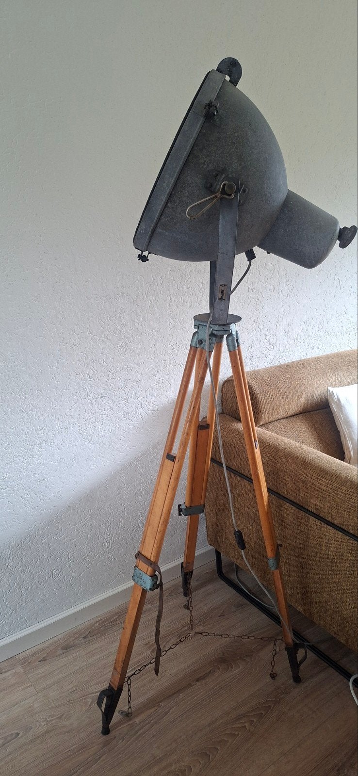 Vintage industriële studiolamp op statief, Antiek en Kunst, Ophalen of Verzenden