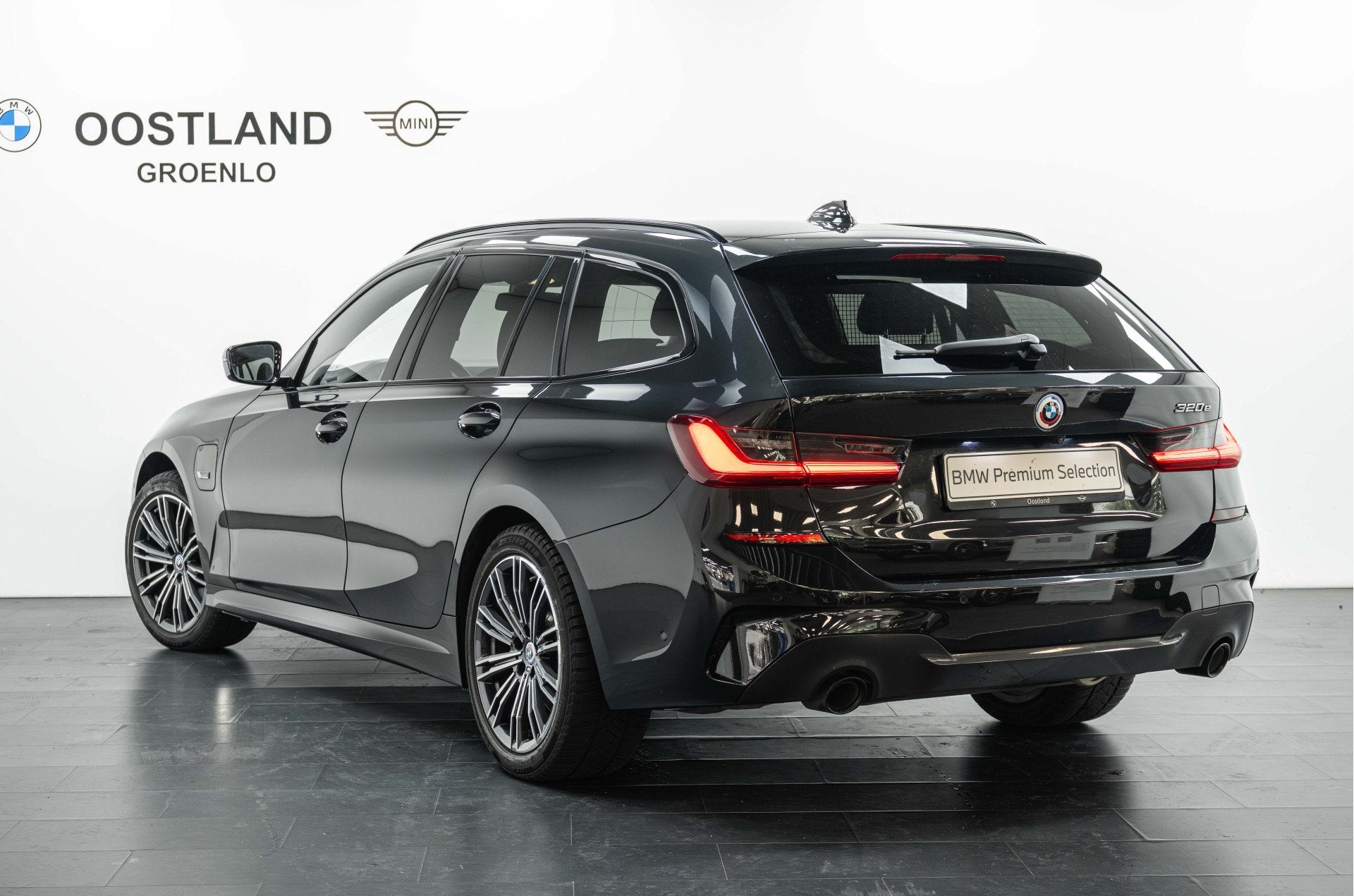 BMW 3 Serie Touring 320e High Executive M Sport Automaat / T, Auto's, Automaat, 1998 cc, Gebruikt, 4 cilinders
