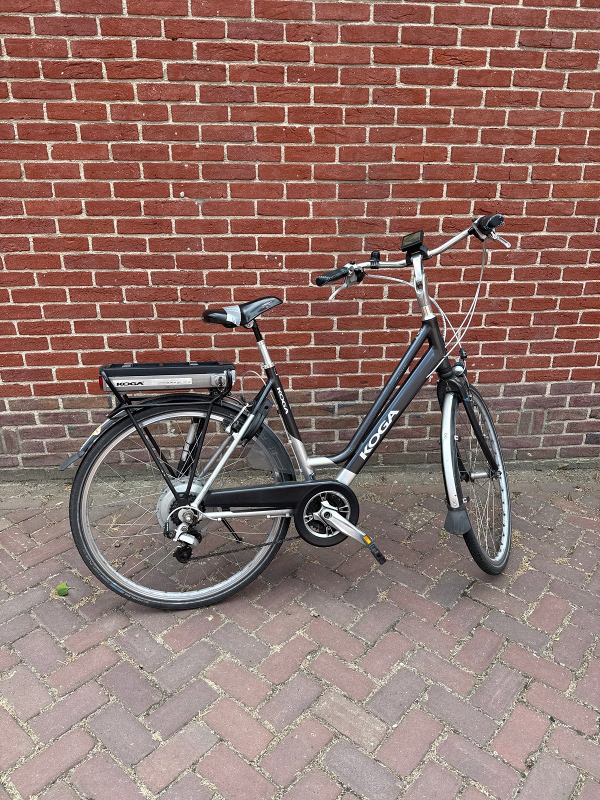 Koga E-runner Dames E-bike 53cm - Defecte accu, voor onderde, Fietsen en Brommers, Elektrische fietsen, Minder dan 30 km per accu