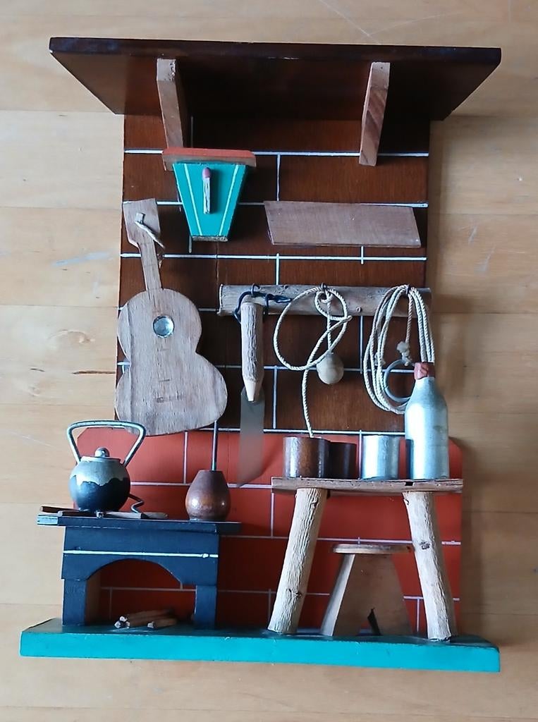 Decoratief miniatuur huisje met gereedschap en meubels, Ophalen of Verzenden