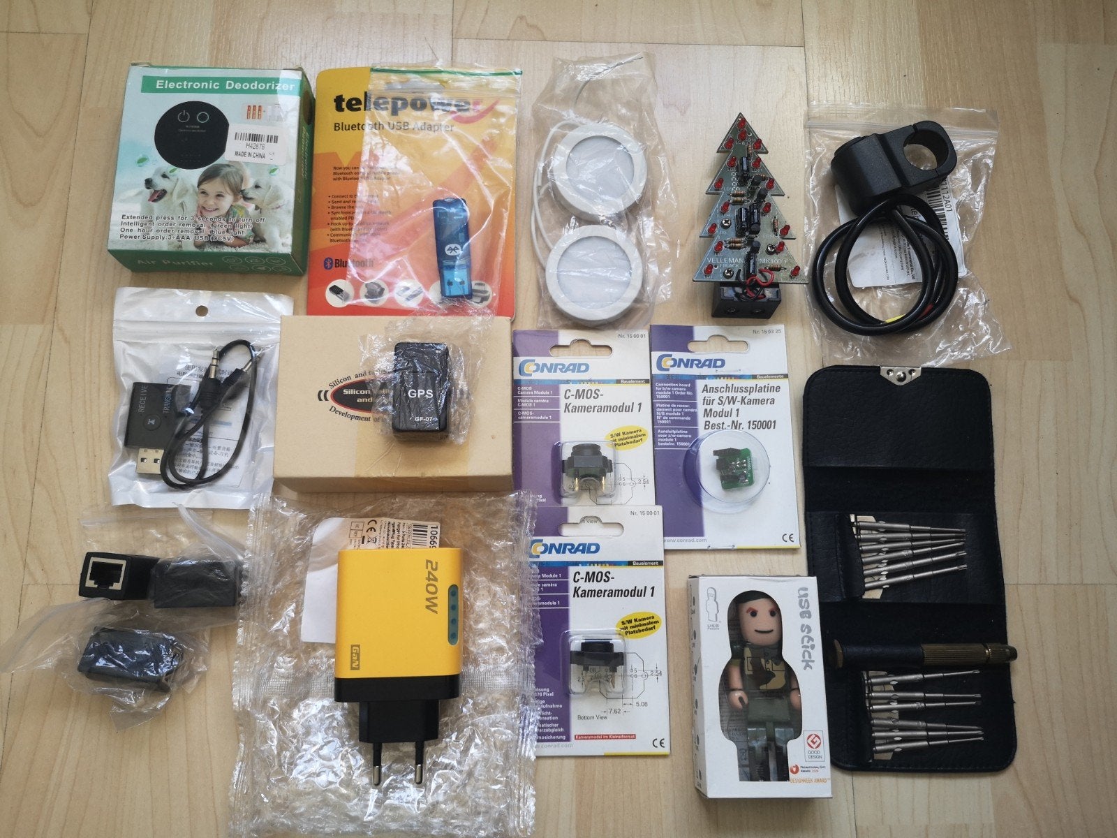 Diverse elektronica en gadgets: oplader, GPS, adapters, etc., Ophalen of Verzenden