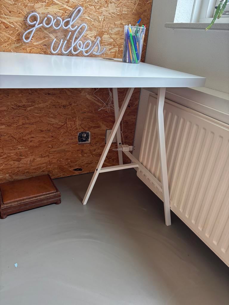 Schraag, één stuks! Ikea Lerberg., Ophalen, Hout, Zo goed als nieuw, Overige merken