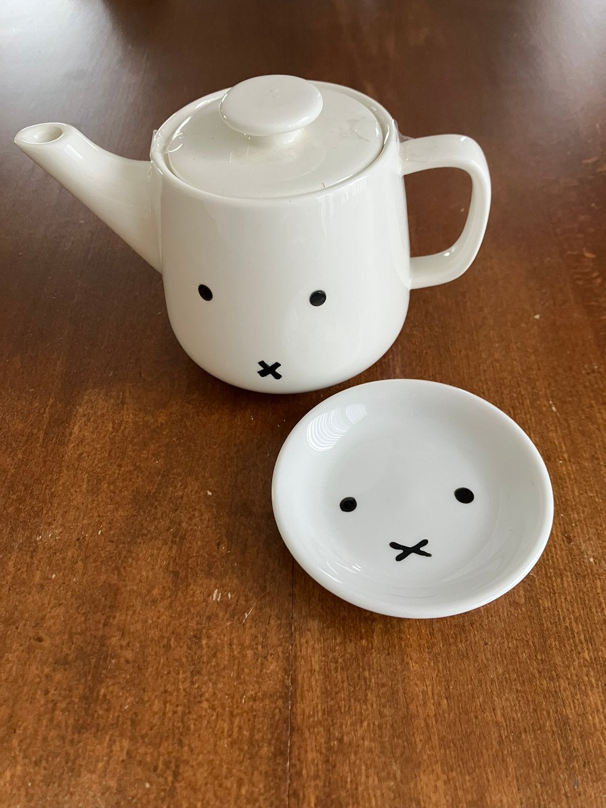 Nijntje theepot en schoteltje, Overige typen, Ophalen of Verzenden, Zo goed als nieuw, Overige stijlen