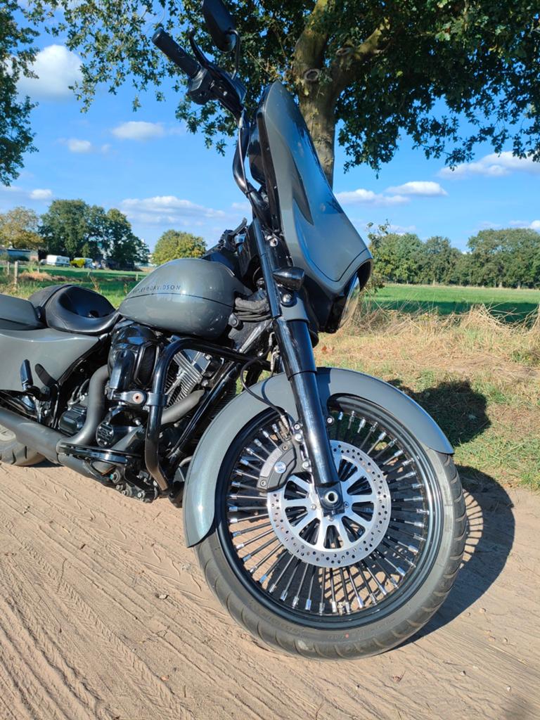 Harley-Davidson Street Glide, Particulier, Chopper