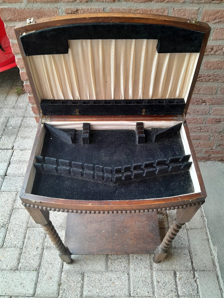 Antieke bestekkast / bestekkist op poorten – Gedraaide poten, Antiek en Kunst, Ophalen