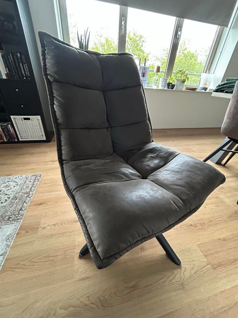 Comfortabele draaistoel - Grijs, Huis en Inrichting, Fauteuils, Gebruikt, Ophalen of Verzenden