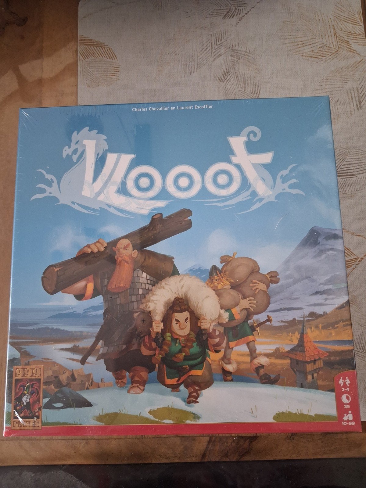Vlooot Bordspel - Nieuw in Seal, Drie of vier spelers, Ophalen of Verzenden, Nieuw, 999 Games