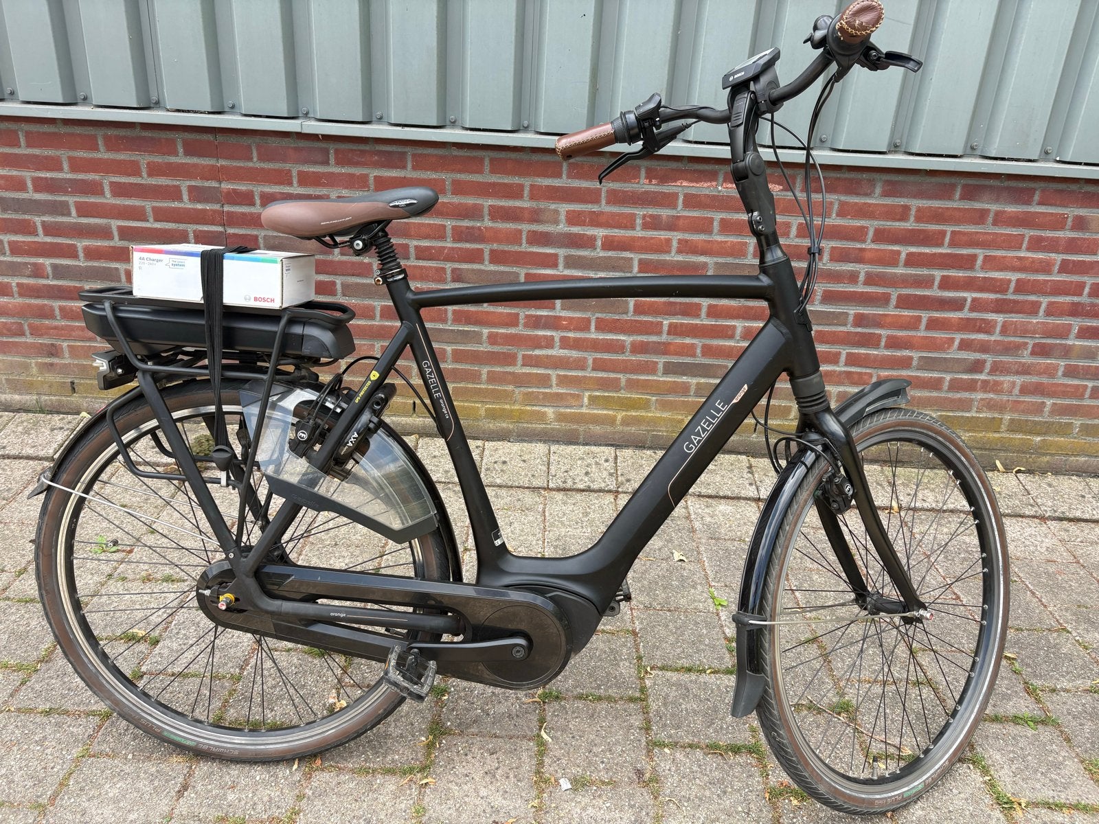 Gazelle Orange C8 65 cm E-bike met Bosch motor en 4A oplader, Fietsen en Brommers, Ophalen, Gebruikt, 59 cm of meer, 50 km per accu of meer