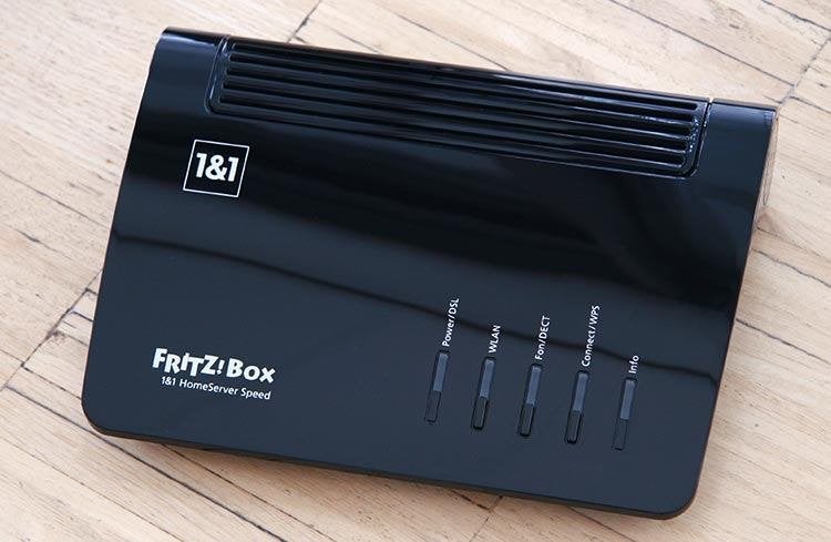 Fritzbox  / 1&1 HomeServer 7530AX aangeboden, Computers en Software, Ophalen of Verzenden, Zo goed als nieuw, Router met modem