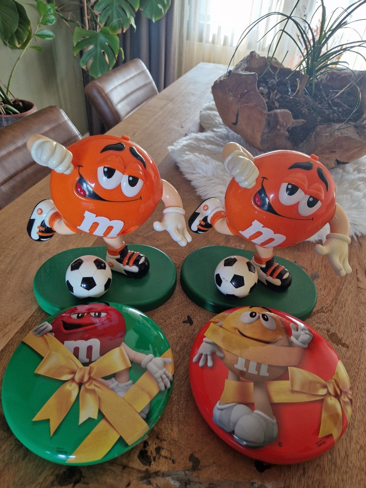 M&M's voetbal en cadeau blikken - Collectors items, Ophalen of Verzenden