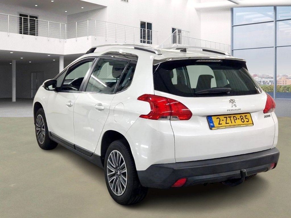 Foto 6 van Peugeot 2008 1.2 NAP 5D AIRCO TREKHAAK CRUISECONTROL BLUETOO