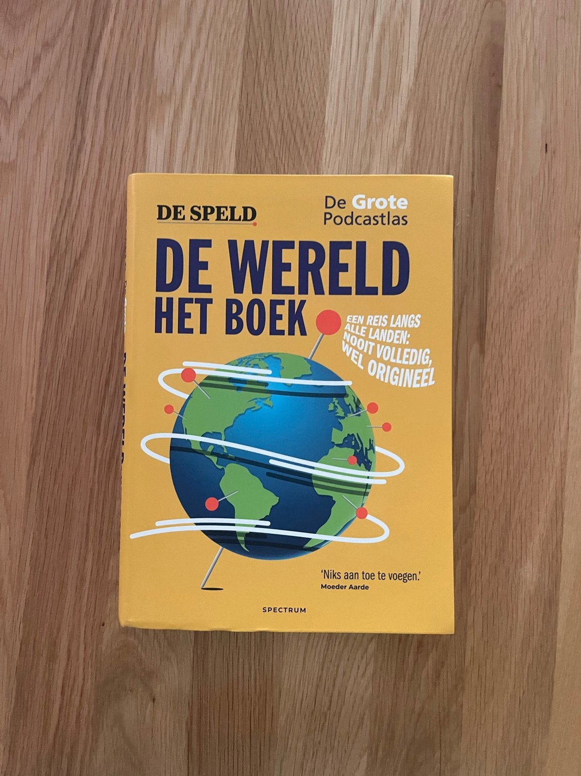 De Wereld: Het Boek - De Grote Podcastatlas, Boeken, Reisgidsen, Overige merken, Europa, Ophalen of Verzenden, Zo goed als nieuw
