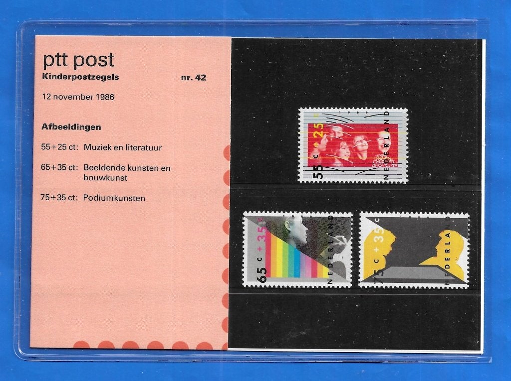 Postzegelmapje 42 - Kinderpostzegels 1986, Postzegels en Munten, Verzenden, Na 1940, Postfris
