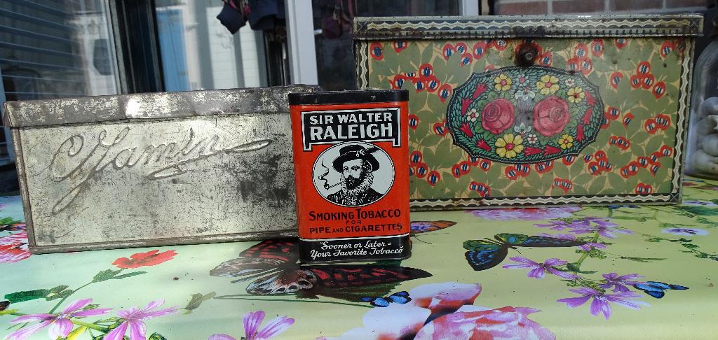 3 BROCANTE OUDE BLIKKEN- KOOPJE -BLOEMEN-JAMIN-TABAK-SALE, Ophalen of Verzenden
