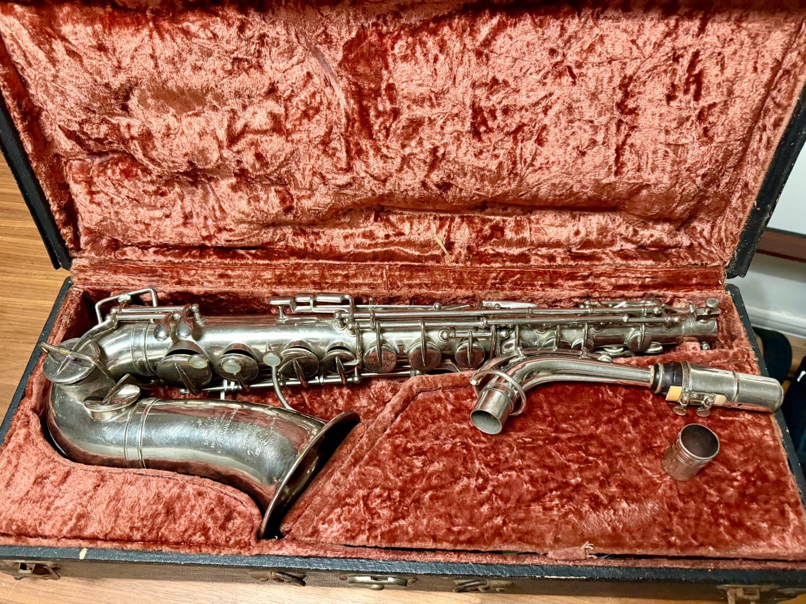 Couesnon Alto Sax 1932, Muziek en Instrumenten, Ophalen of Verzenden, Gebruikt, Alt, Met koffer