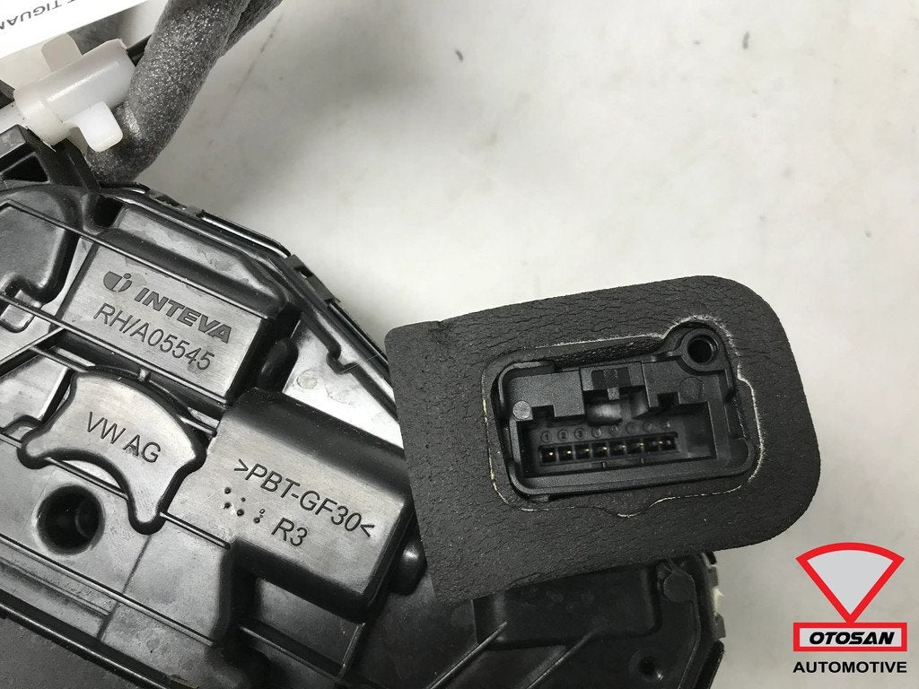 VW Arteon Passat Tiguan Slotmechaniek Portier RA 5NA839016C, Gebruikt, Volkswagen, Volkswagen AG, Achter