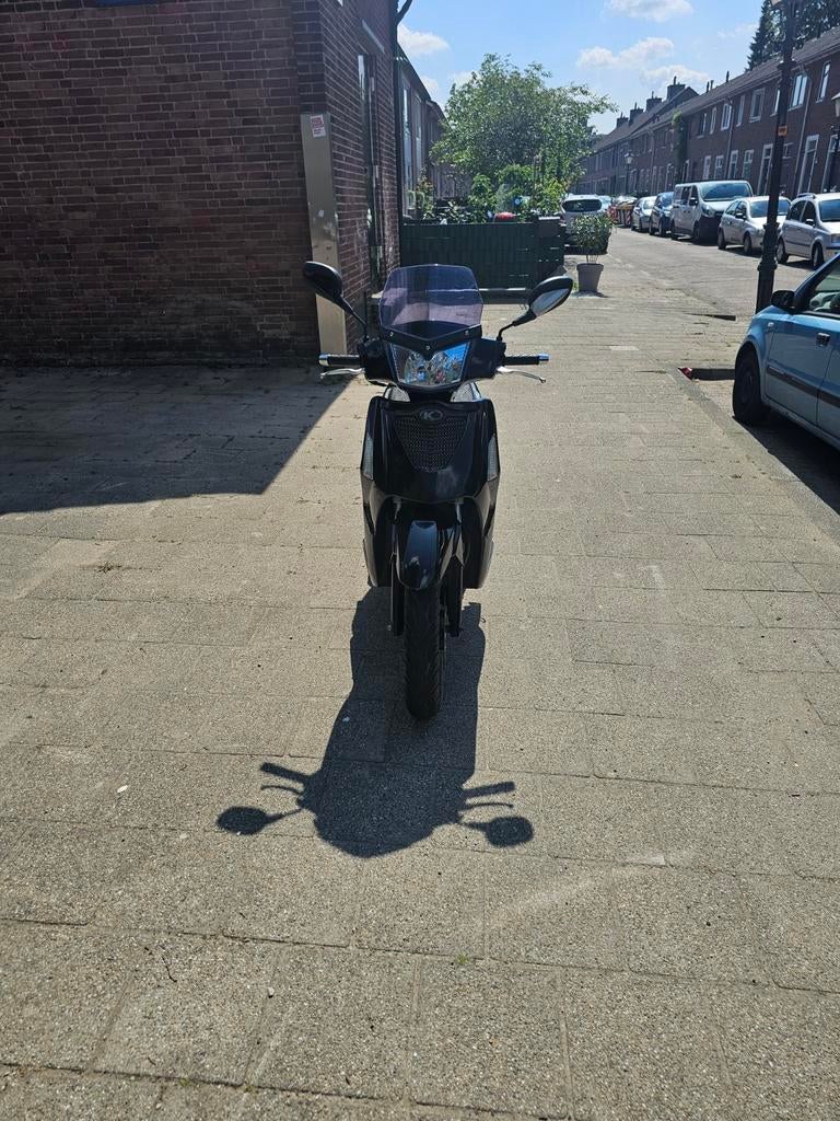 Zwarte Kymco people S  Scooter - Goed Onderhouden, Ophalen of Verzenden, Gebruikt, Benzine, Kymco