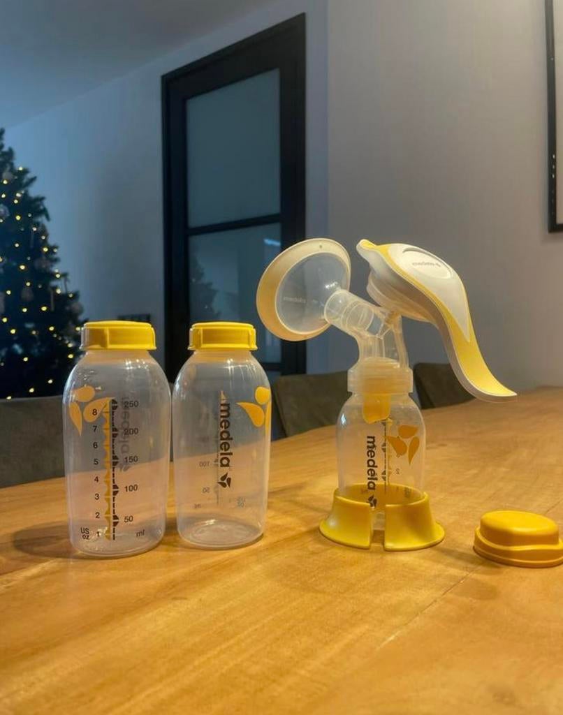 Medela handkolf en bewaarflesjes, Kinderen en Baby's, Babyvoeding en Toebehoren, Ophalen, Zo goed als nieuw, Borstkolf