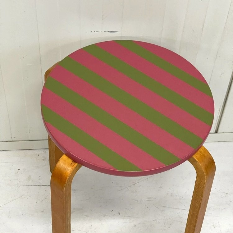 Restyle kruk plantentafel trendy streep bordeaux groen hout, Onbekend, Ophalen of Verzenden, Zo goed als nieuw, Onbekend