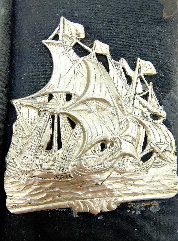 Bijbel met zilveren driemaster, Friesland, Antiek en Kunst, Verzenden, Bijbel
