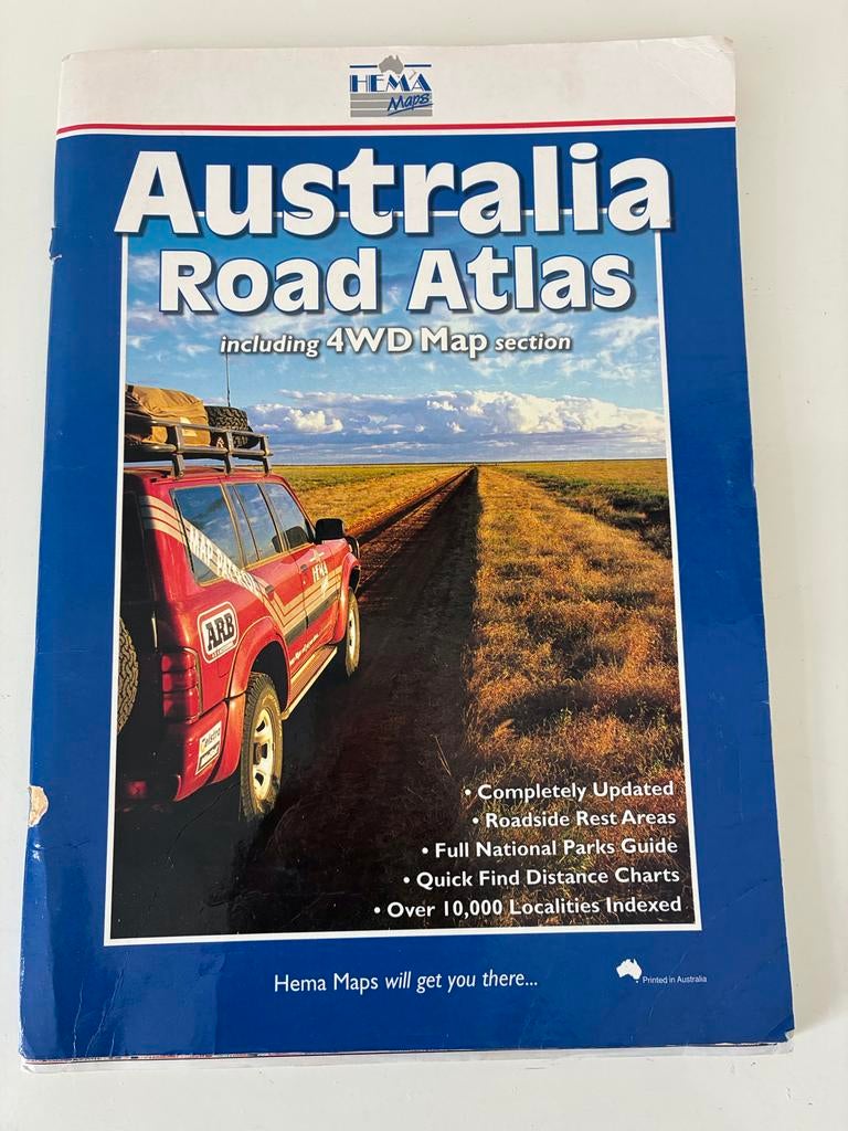 Hema Maps Australia Road Atlas - Inclusief 4WD sectie, Gelezen, Overige atlassen, 2000 tot heden, Ophalen of Verzenden