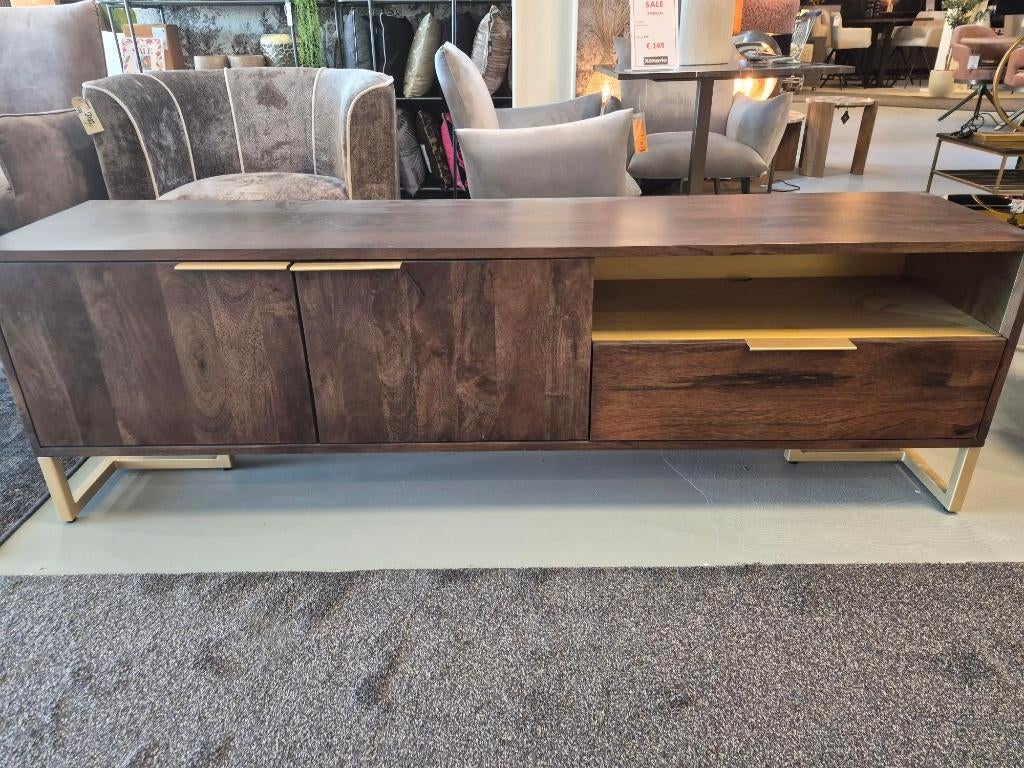 Tv meubel 180 cm Walnoot, Huis en Inrichting, Kasten | Televisiemeubels, Zo goed als nieuw, Minder dan 100 cm, 150 tot 200 cm