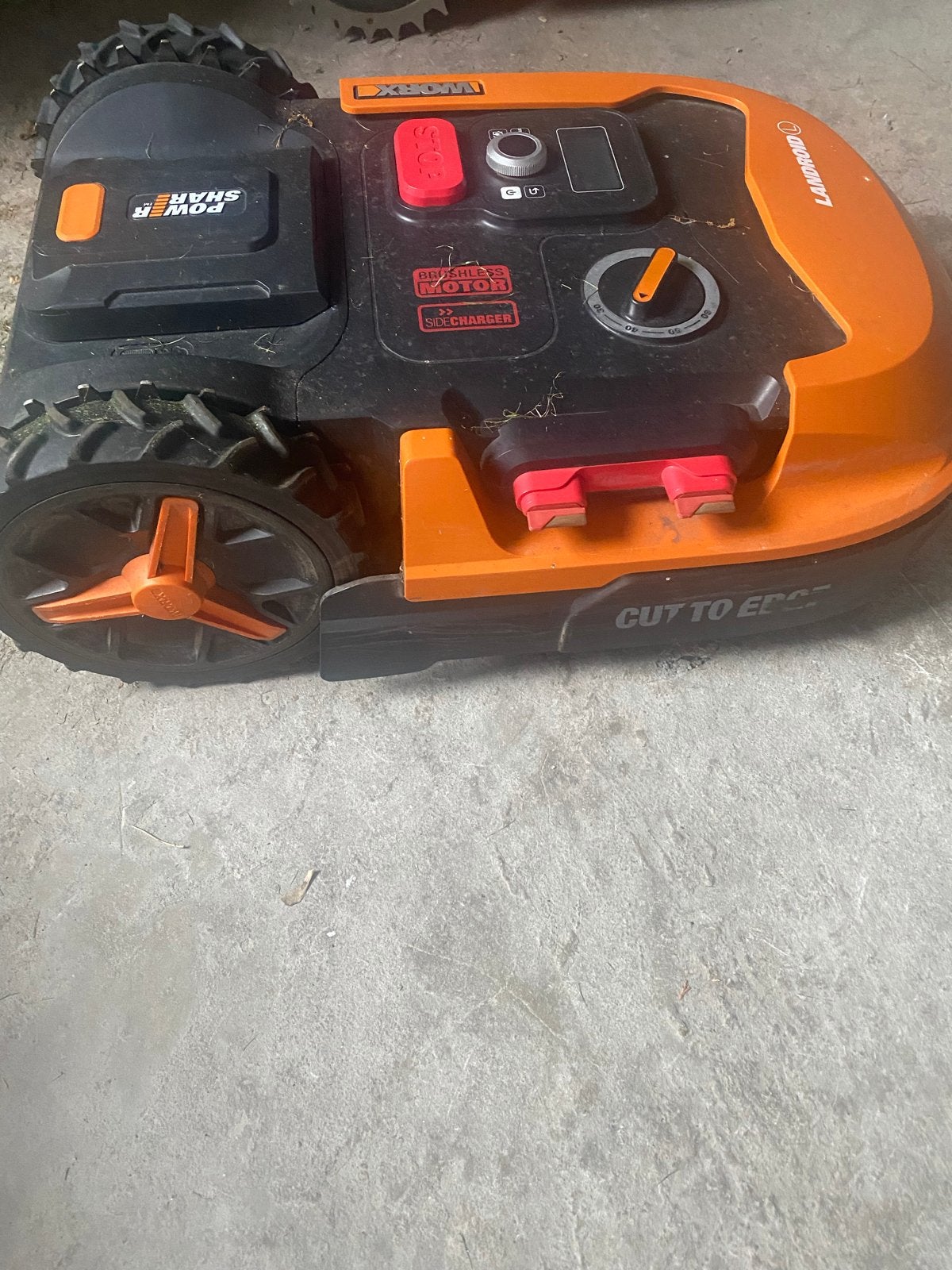 Worx Landroid L1000 WR147E.1 Robotmaaier - Zo goed als nieuw, Tuin en Terras, Cirkelmaaier, Oranje straat 34 devino, Worx@.com