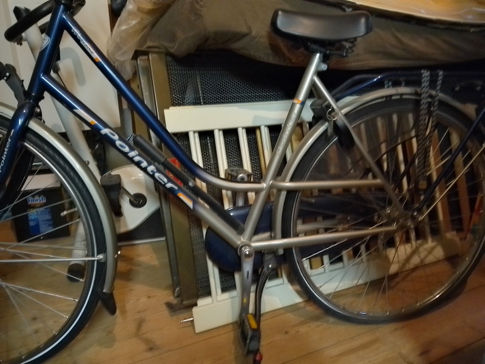 Dames fiets met tassen, Zo goed als nieuw, Ophalen, Overige merken, Minder dan 10 versnellingen