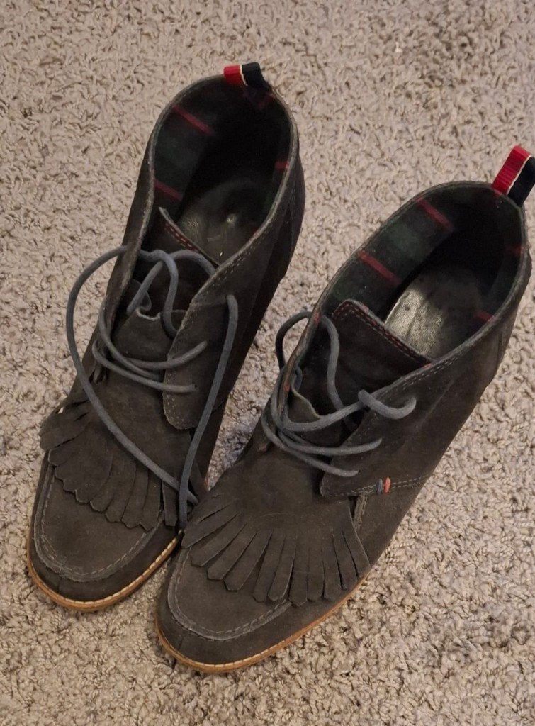 TOMMY HILFIGER dameslaarzen te koop! Maat 39., Blauw, Lage of Enkellaarzen, Ophalen of Verzenden, Gedragen