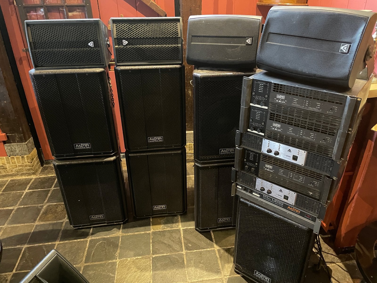 Master speakers, Complete geluidsinstallatie met mengpanelen, Audio, Tv en Foto, Gebruikt, Speakerset, Inclusief kabels, Ophalen