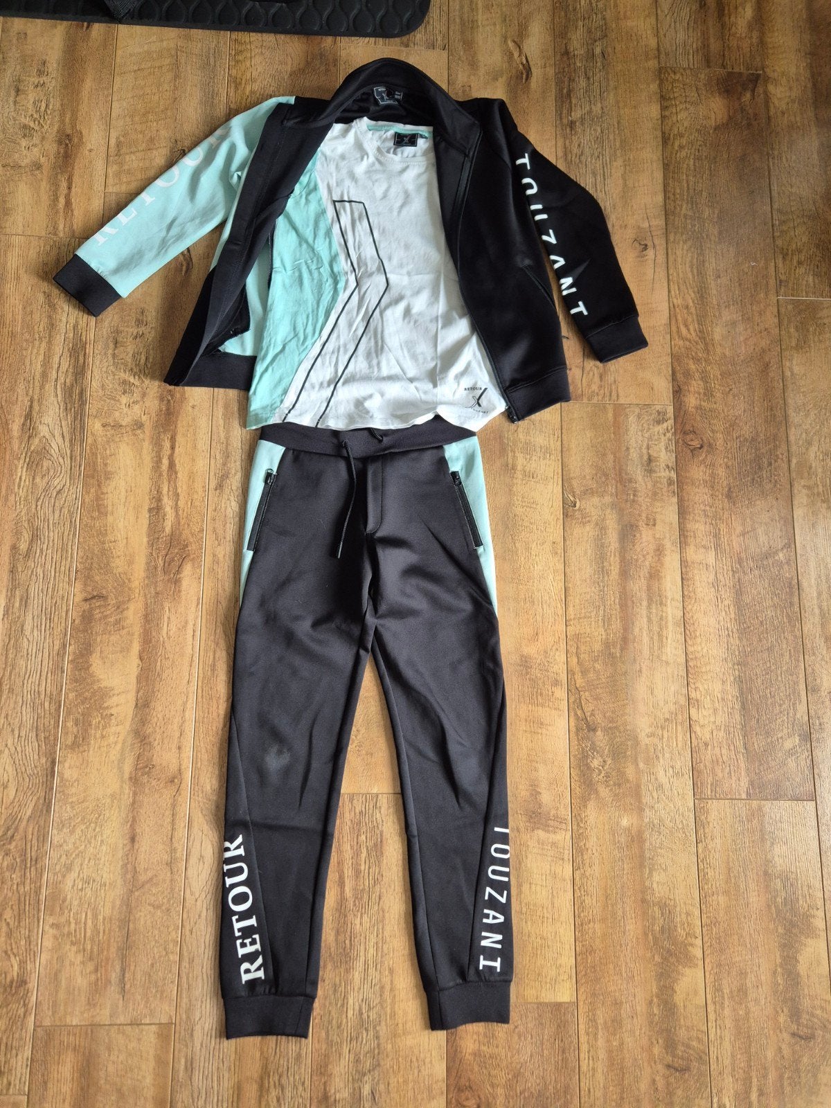 Jongens pak plus T-shirt van Retour Touzani maat 146/152, Gebruikt, Ophalen of Verzenden, Shirt of Longsleeve, Jongen