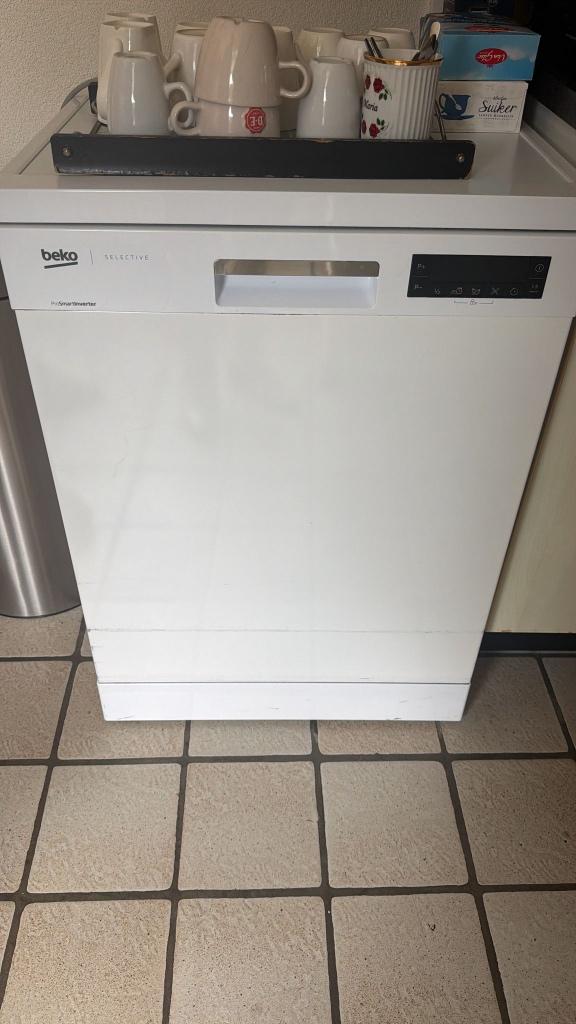 Te koop: Beko vaatwasser nette staat, Ophalen, Zo goed als nieuw, 85 tot 90 cm, 14 tot 18 liter