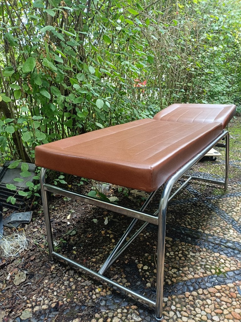 (vintage / retro ) Verstelbare Massagetafel / Behandelbank, Diensten en Vakmensen, Bedrijfsmassage